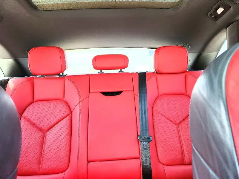2019 PORSCHE MACAN   