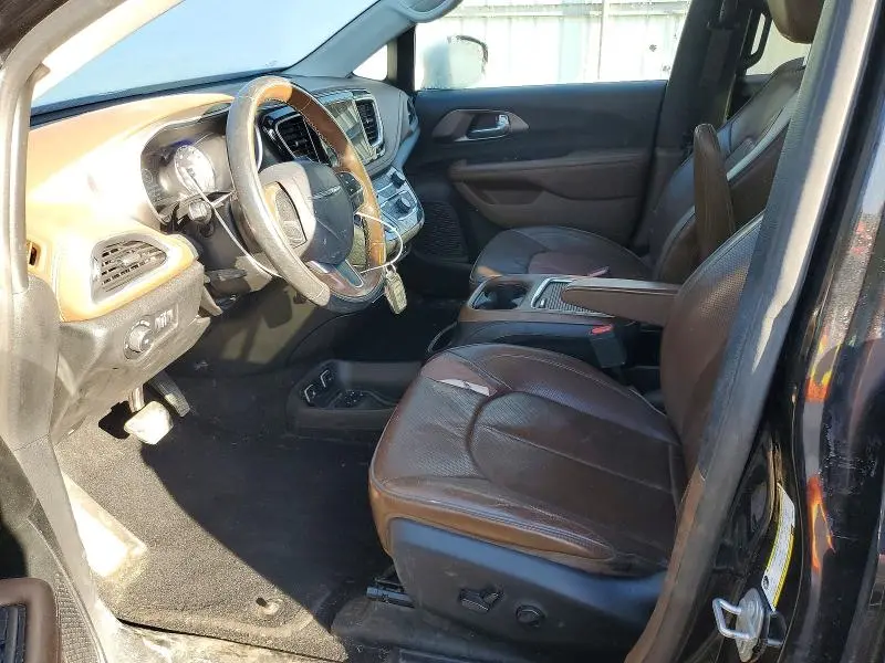 2019 CHRYSLER PACIFICA LIMITED  