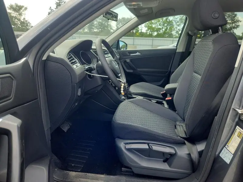 2021 VOLKSWAGEN TIGUAN S  