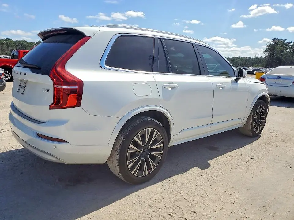 2022 VOLVO XC90 T5 MOMENTUM  