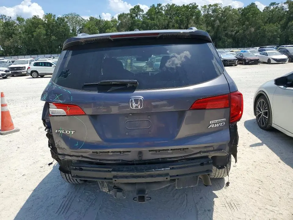 2017 HONDA PILOT TOURING  