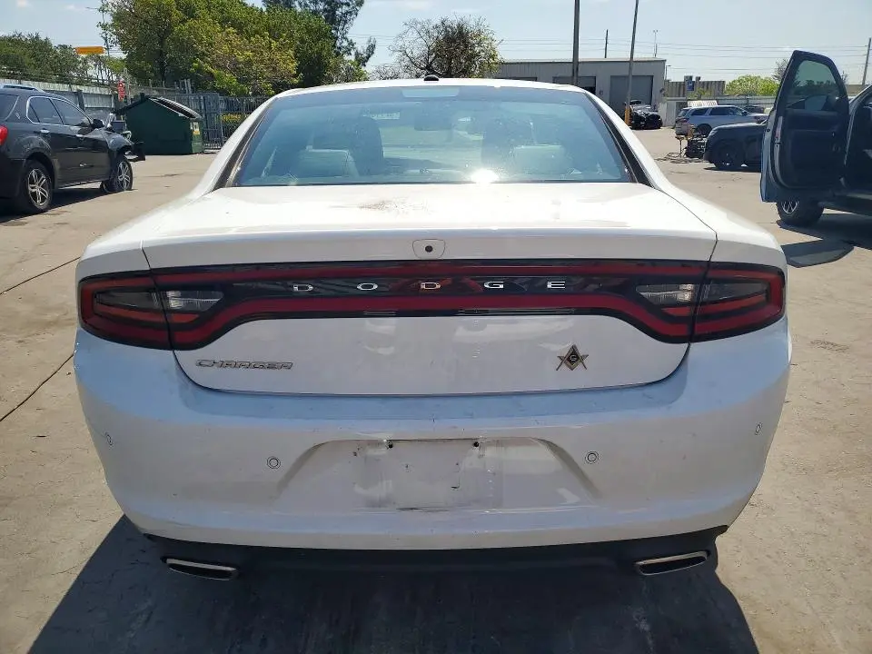 2022 DODGE CHARGER SXT  