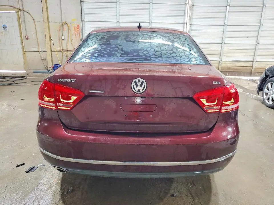 2013 VOLKSWAGEN PASSAT SEL  