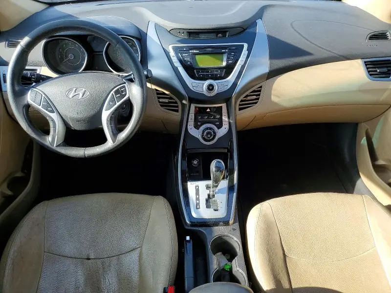 2011 HYUNDAI ELANTRA   
