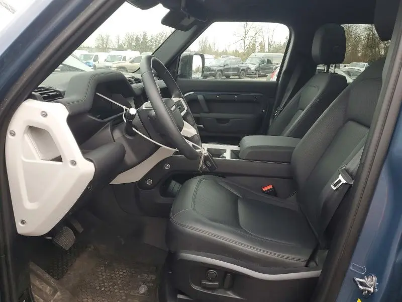 2025 LAND ROVER DEFENDER 110 S  