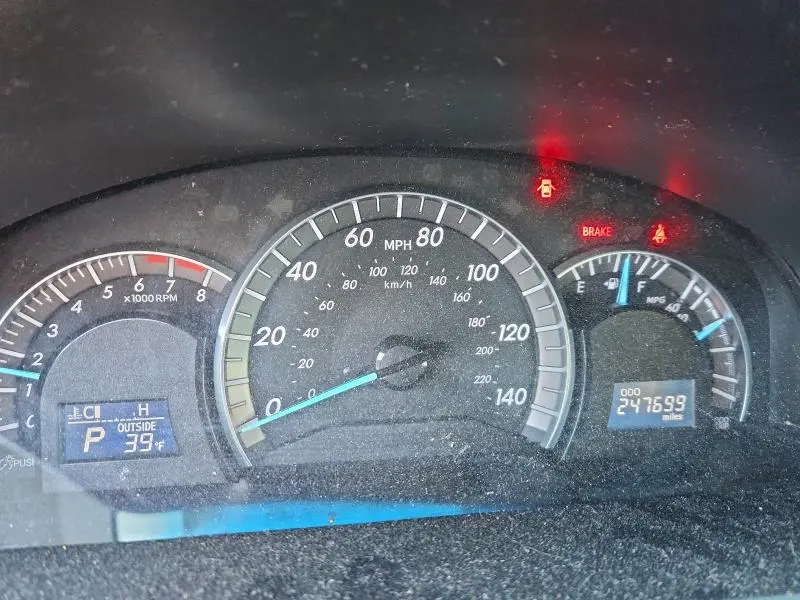 2012 TOYOTA CAMRY BASE  