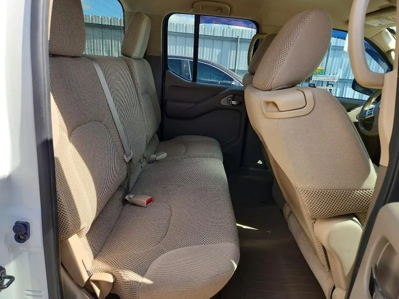 2013 NISSAN FRONTIER S  