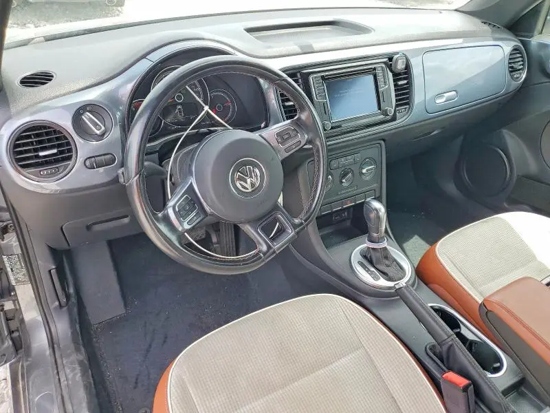 2017 VOLKSWAGEN BEETLE 1.8T  