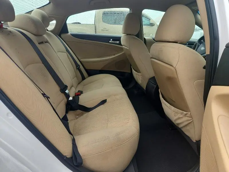 2011 HYUNDAI SONATA GLS  