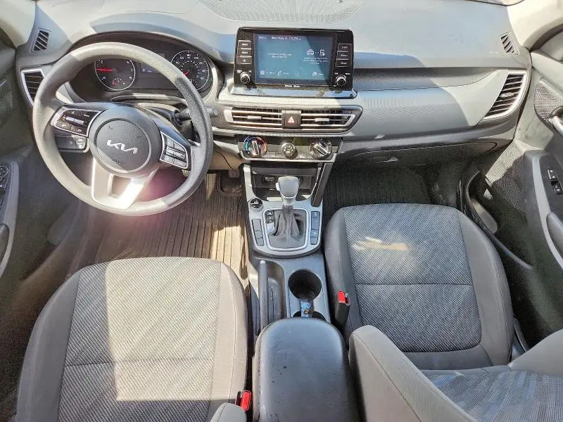 2023 KIA SELTOS LX  