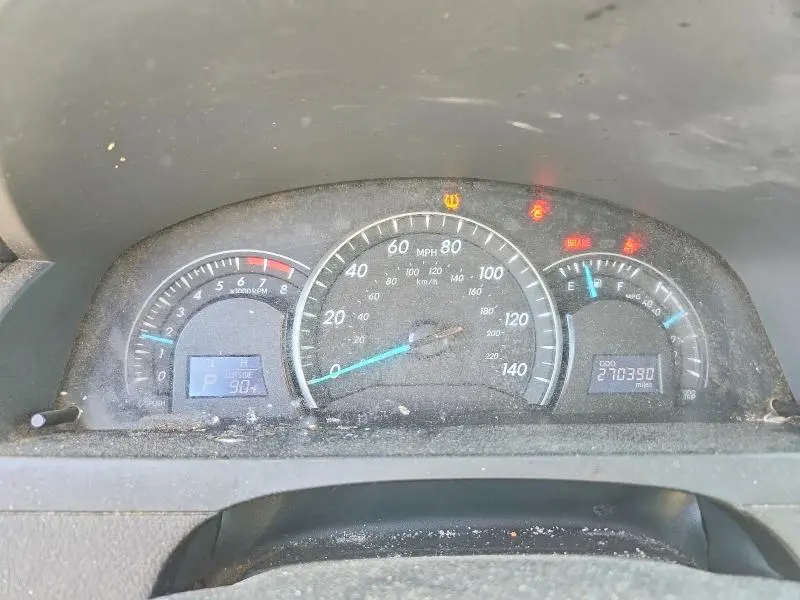2013 TOYOTA CAMRY LE  