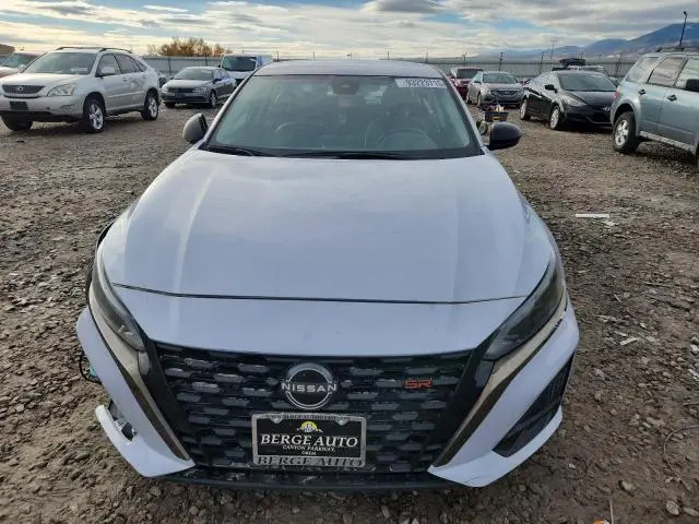 2024 NISSAN ALTIMA SR  