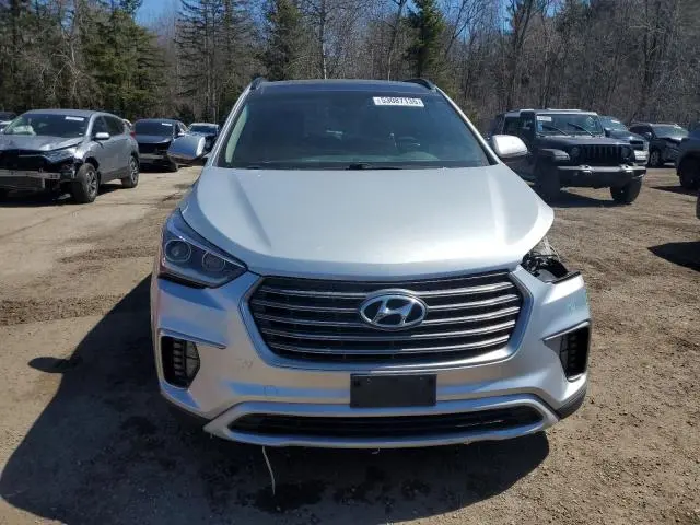 2017 HYUNDAI SANTA FE SE  