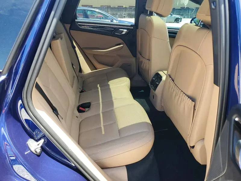 2024 PORSCHE MACAN S  