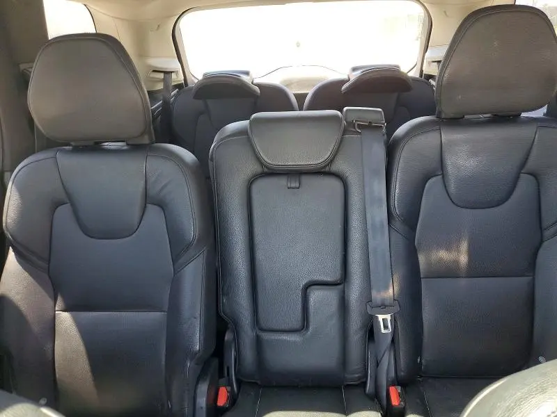 2016 VOLVO XC90 T8  