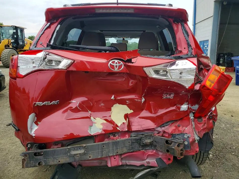 2015 TOYOTA RAV4 XLE  