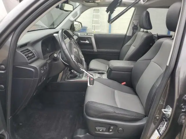 2023 TOYOTA 4RUNNER SE