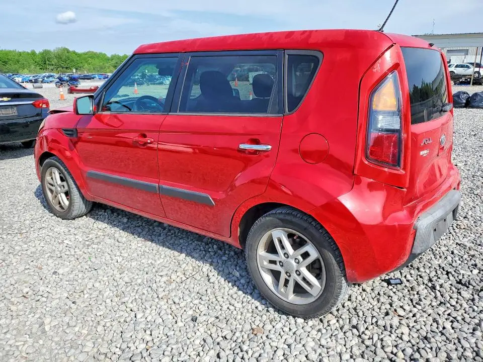 2011 KIA SOUL +  