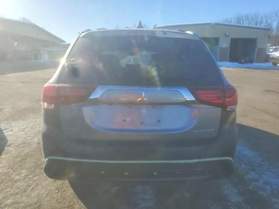 2019 MITSUBISHI OUTLANDER SE  