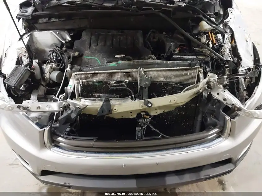 2016 TOYOTA HIGHLANDER LIMITED V6