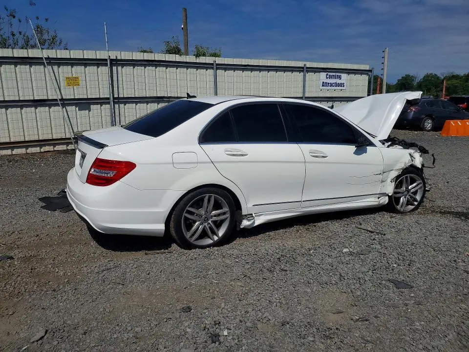 2014 MERCEDES-BENZ C 250  