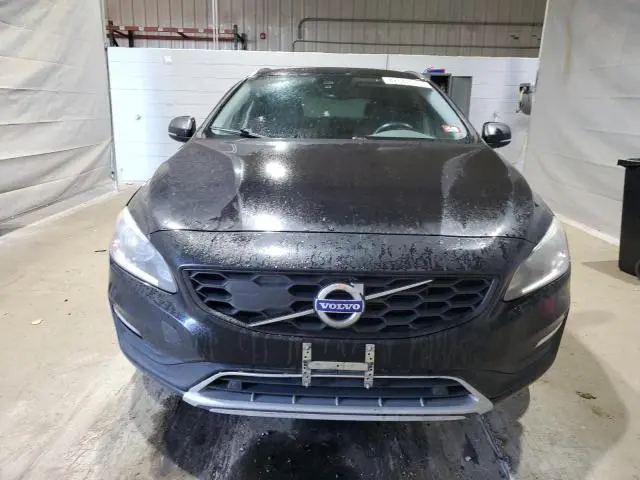 2018 VOLVO V60 CROSS COUNTRY PREMIER  