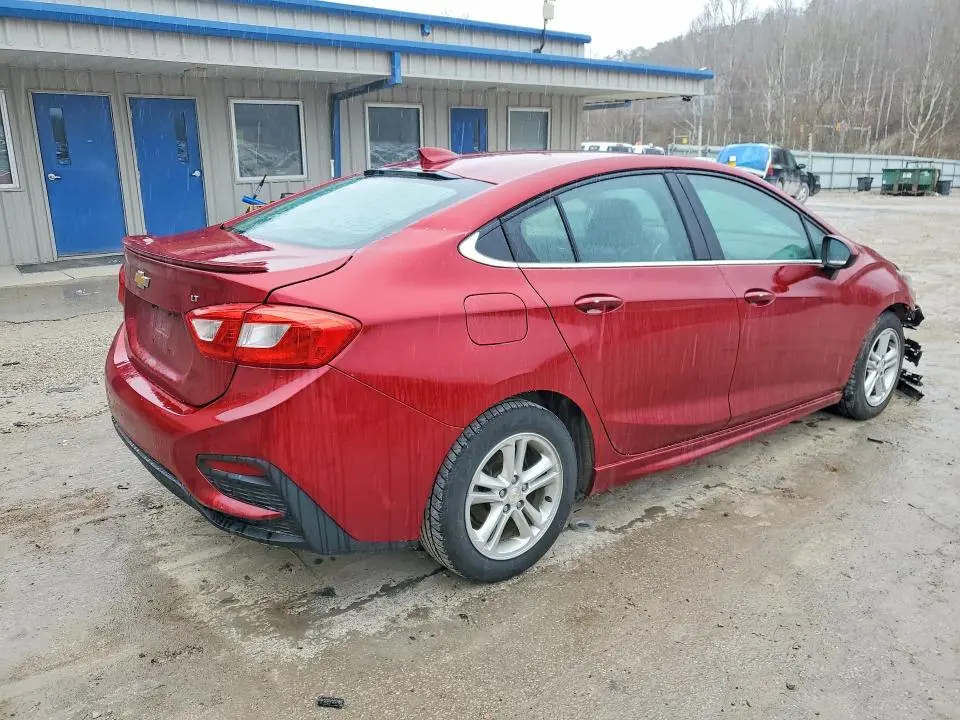 2017 CHEV CRUZE LT  