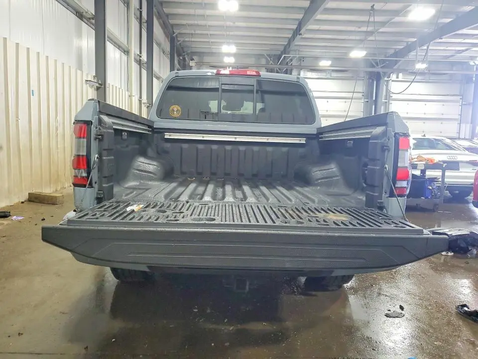 2022 NISSAN FRONTIER PRO-4X  