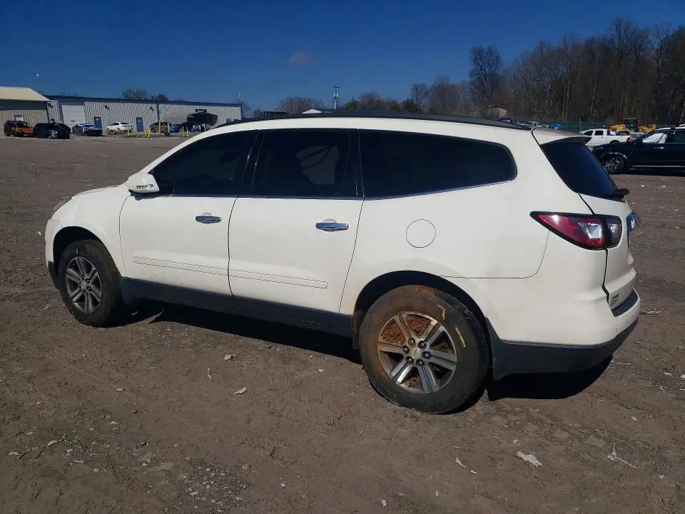 2015 CHEVROLET TRAVERSE LT  