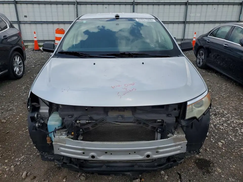 2011 FORD EDGE SE  