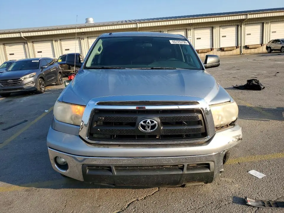 2011 TOYOTA TUNDRA CREWMAX SR5  