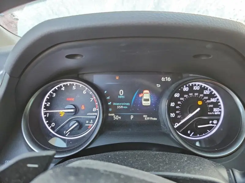 2021 TOYOTA CAMRY SE  