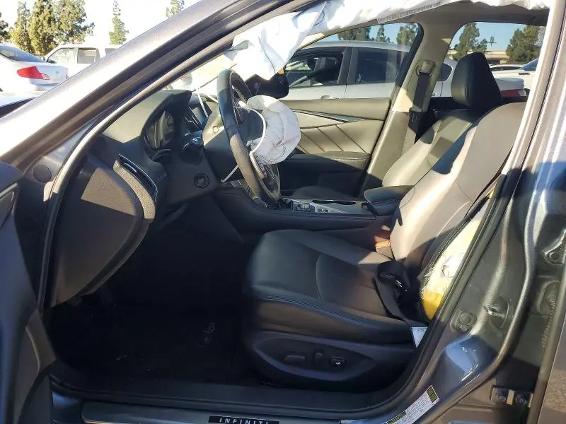 2016 INFINITI Q50 PREMIUM  