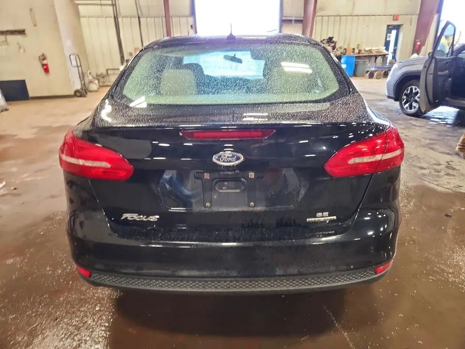 2016 FORD FOCUS SE  