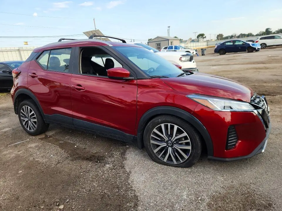 2021 NISSAN KICKS SV  