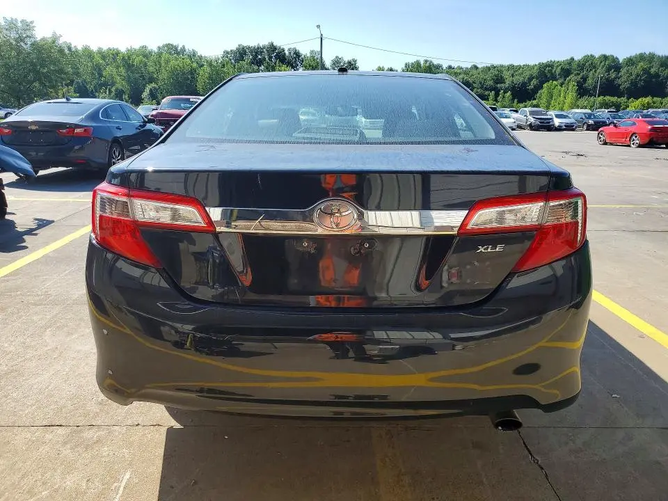 2012 TOYOTA CAMRY XLE  