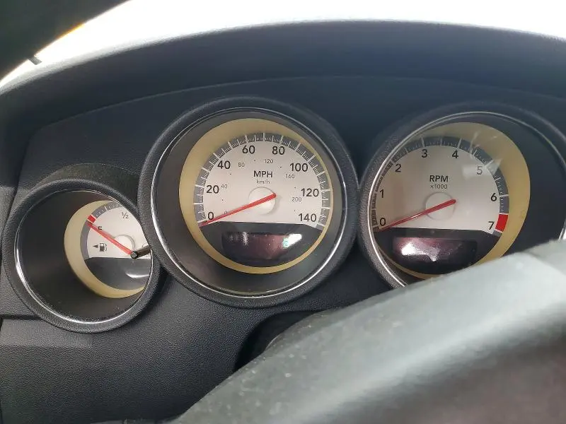 2010 DODGE CHARGER SXT  
