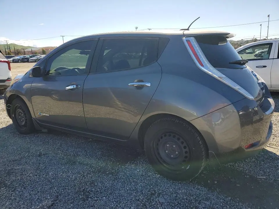 2016 NISSAN LEAF S  