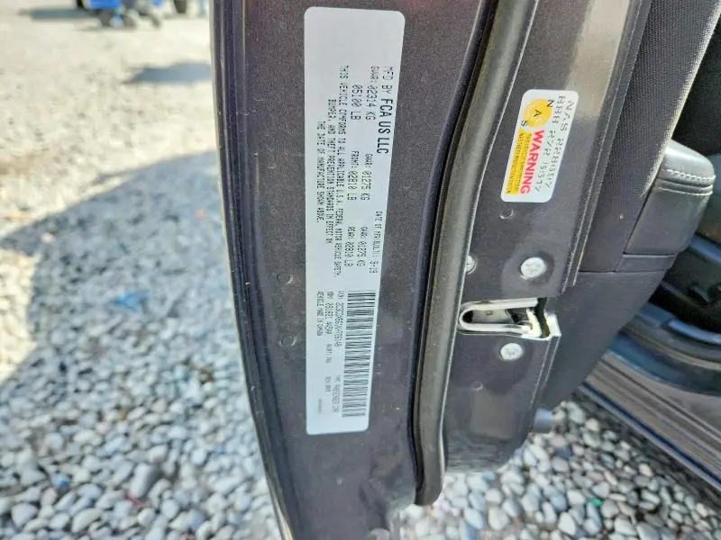 2019 DODGE CHARGER SXT  
