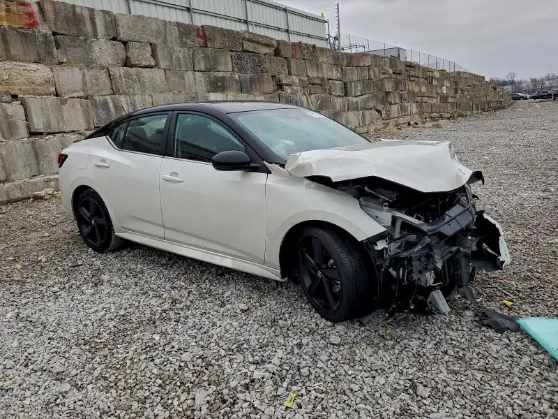 2023 NISSAN SENTRA SR  