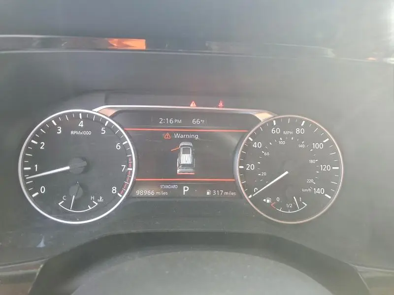 2022 NISSAN PATHFINDER SV  