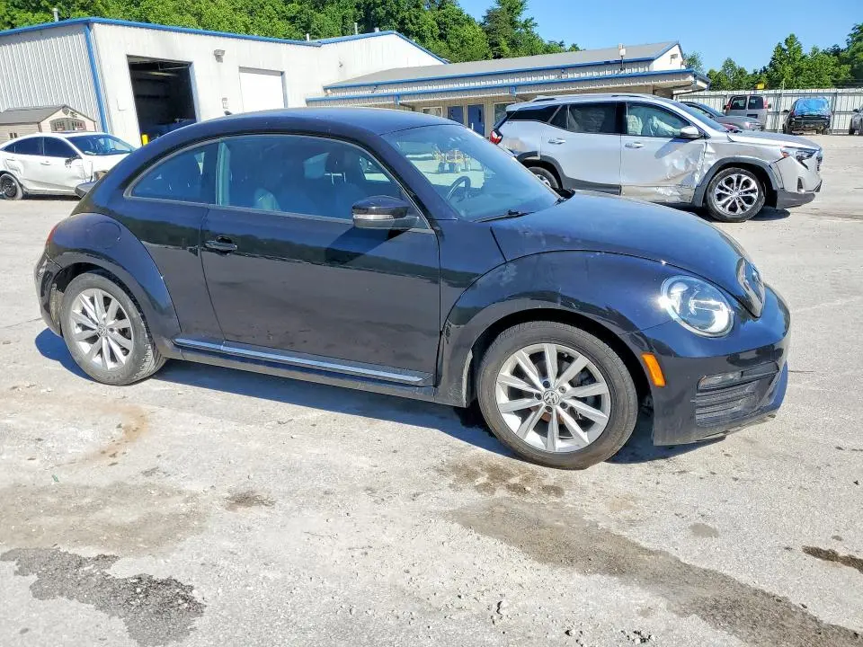 2018 VOLKSWAGEN BEETLE S  