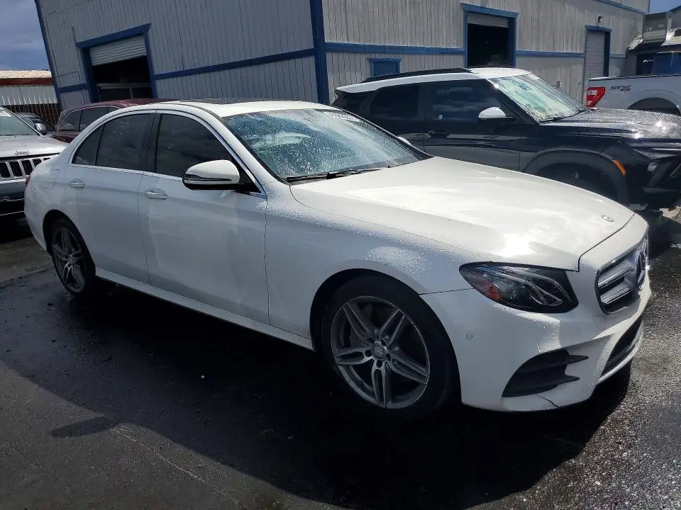 2017 MERCEDES-BENZ E 300 4MATIC  