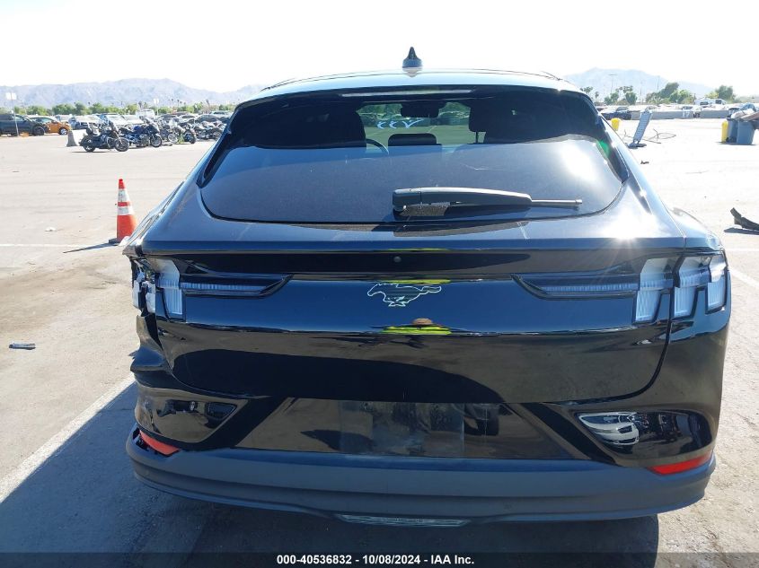 2022 FORD MUSTANG MACH-E SELECT