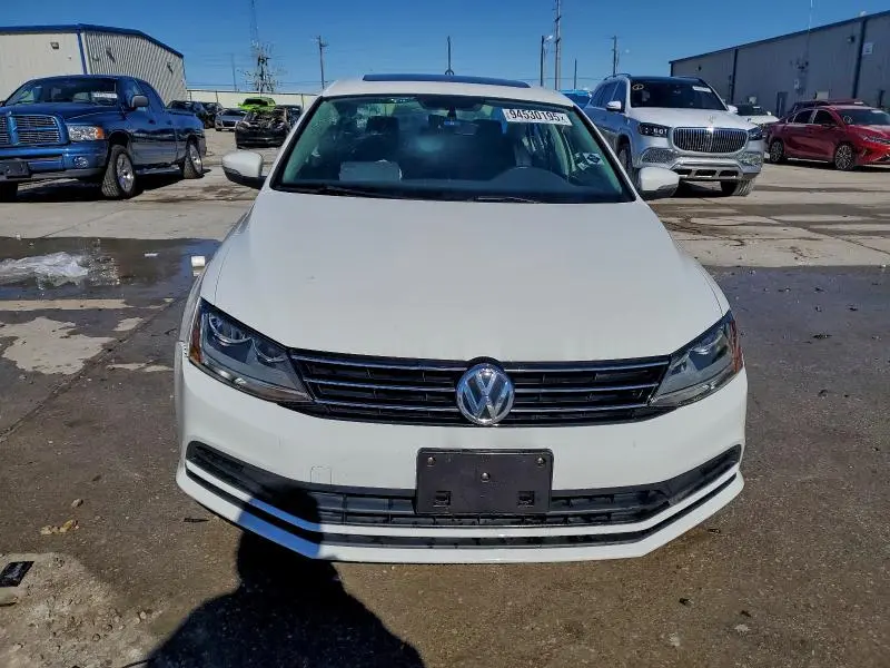 2017 VOLKSWAGEN JETTA SE  
