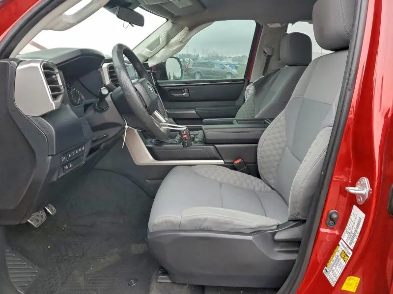 2022 TOYOTA TUNDRA CREWMAX SR5  