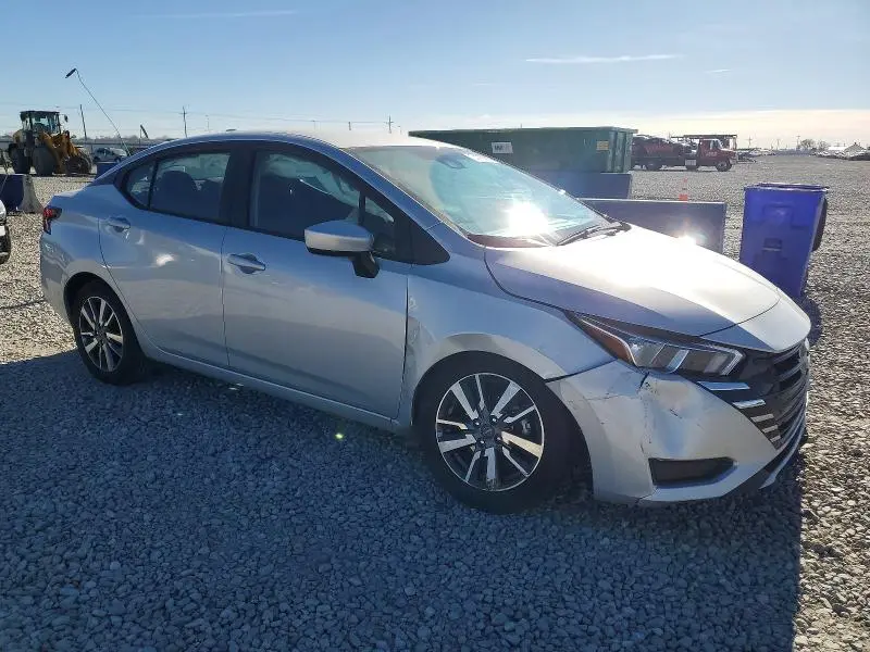 2023 NISSAN VERSA SV  