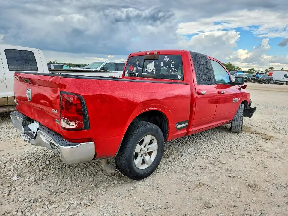 2013 RAM 1500 SLT  