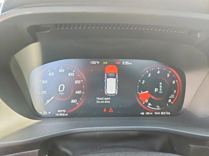 2020 VOLVO XC40 T5 R-DESIGN  