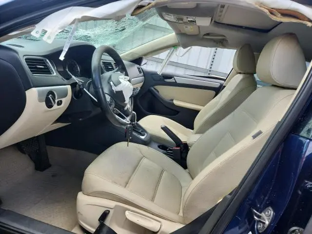 2013 VOLKSWAGEN JETTA SE  